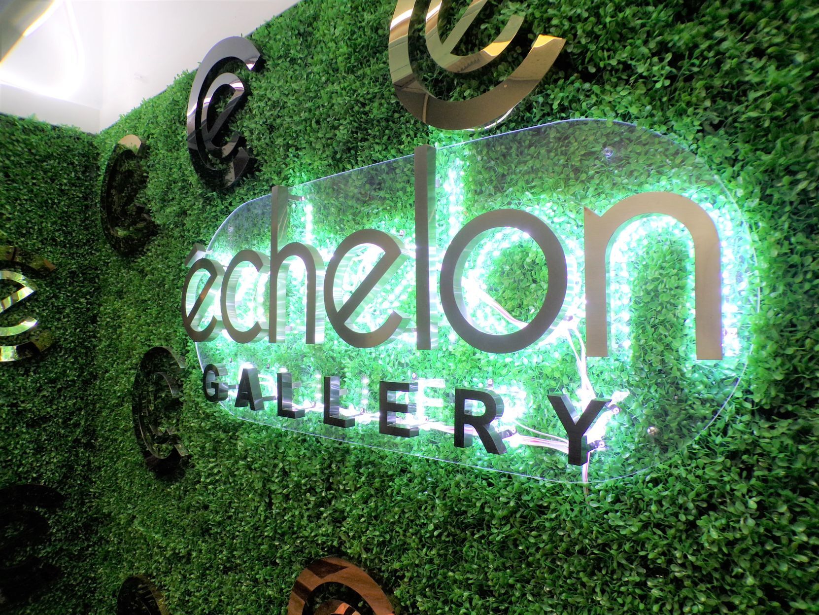 An eye-catching entrance